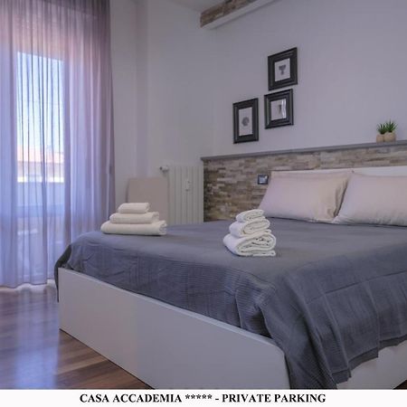 Apartmán Elegante Casa Accademia ***** - Private Parking Livorno Exteriér fotografie