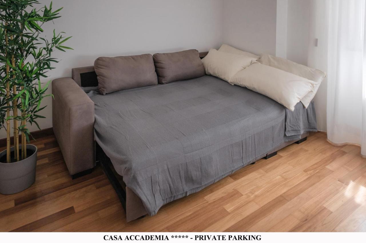Apartmán Elegante Casa Accademia ***** - Private Parking Livorno Exteriér fotografie