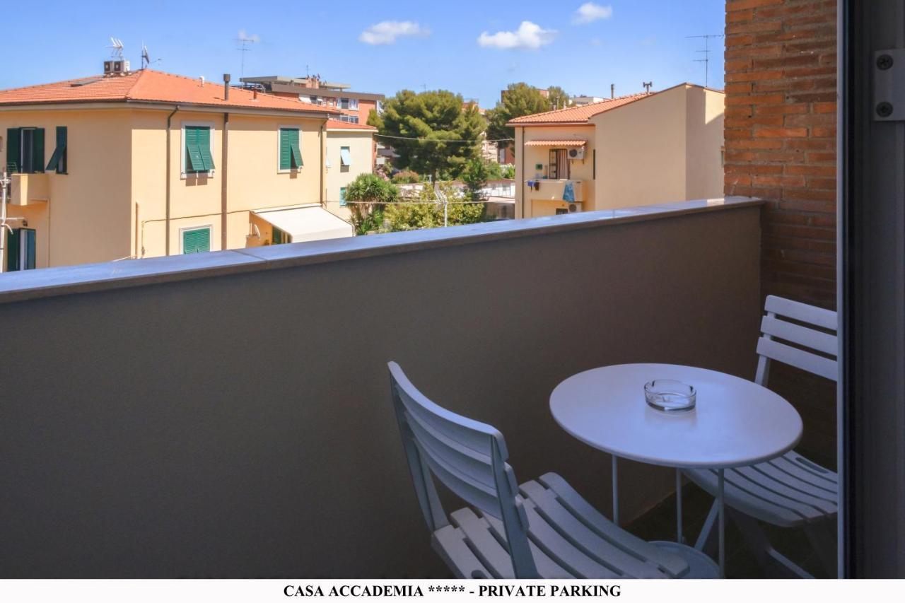 Apartmán Elegante Casa Accademia ***** - Private Parking Livorno Exteriér fotografie